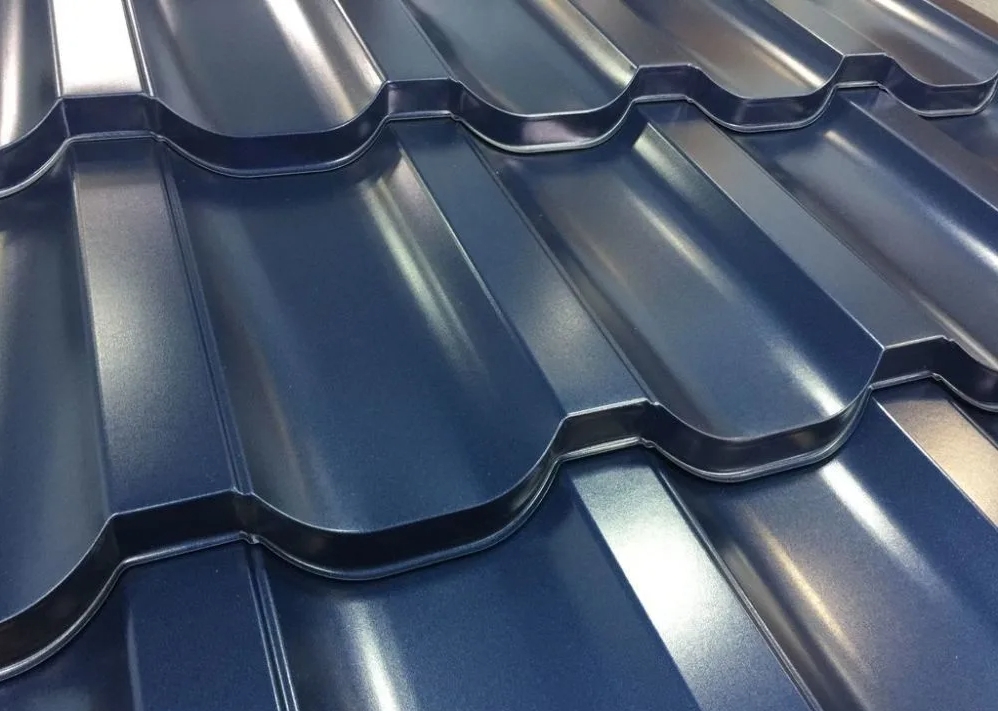 Материал сочетается с любыми архитектурными стилями. Подходит для реконструкции исторических зданий. Черепица Трамонтана.